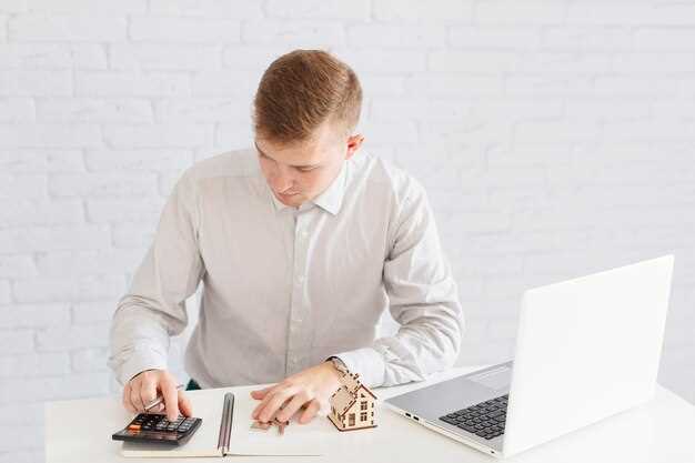 Таким образом, если в управление попадает недвижимость, обязательство уплатить КПН и ИПН ложится на доверительного управляющего. Как изложено в пункте 2 статьи 40 НК РК, уплата налога на добавленную стоимость (НДС) в деятельности доверительного управления также осуществляется доверительным управляющим.