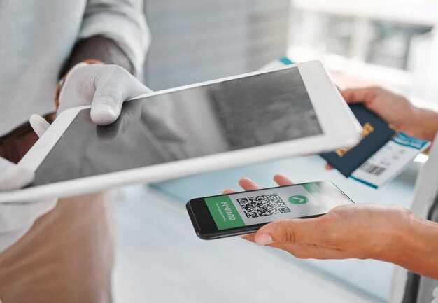 Национальный Банк Казахстана совместно с Национальной платежной корпорацией запустили экспериментальный проект, направленный на внедрение межбанковских QR-платежей. Первая демонстрационная транзакция прошла 15 ноября в ходе Конгресса финансистов Казахстана в Алматы, при участии двух банков второго уровня.undefinedСистема межбанковских QR-платежей представляет собой ключевой элемент Национальной цифровой финансовой инфраструктуры (НЦФИ), что обеспечит гражданам возможность осуществлять QR-платежи быстро и удобно.<br />Внедрение этой системы поможет бизнесу снизить затраты, связанные с необходимостью установки терминалов от различных банков, а пользователям — разрешит производить платежи через QR-код в терминалах любого банка страны. Кроме того, финансовые учреждения смогут оптимизировать свои расходы благодаря снижению стоимости обработки межбанковских операций и предложить клиентам более разнообразные платежные услуги в рамках участия в НЦФИ.<br />На текущий момент система межбанковских QR-платежей полностью готова, и осуществляется поэтапное подключение банков-участников. Запланировано масштабирование проекта на 2025 год.<br />В рамках пилотного проекта также планируется интеграция QR-платежей с мобильными приложениями банков, что упростит процесс расчетов для пользователей. Предполагается, что в будущем система будет поддерживать не только оптовые, но и розничные платежи, включая оплату товаров и услуг в магазинах и кафе. Такое расширение функционала поможет привлечь большое количество клиентов и увеличить объем транзакций в экономике страны. Кроме того, Национальный Банк Казахстана активно работает над обеспечением безопасности транзакций, внедряя современные технологии шифрования и предотвращения мошенничества. Это станет важным шагом для повышения доверия граждан к финансовым инструментам цифровых платежей.