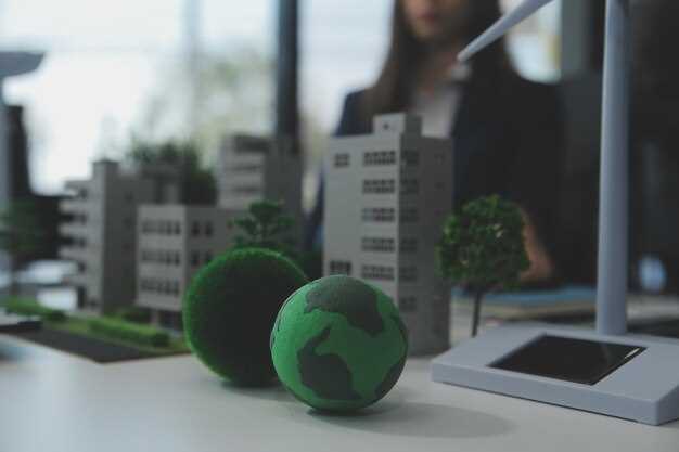 Пользоваться упрощенной системой налогообложения с 2025 года смогут налогоплательщики, которые соответствуют следующим условиям: undefined1) общий доход за налоговый период не должен превышать 135 000-кратного размера минимальной расчетной нормы, действующей на 1 января финансового года; <br />2) не должны заниматься определенными видами деятельности, такими как: <br /> 1) операции, связанные с незаконным оборотом наркотических веществ и психотропных препаратов; <br /> 2) производство и оптовая продажа подакцизной продукции; <br /> 3) реализация определенных видов нефтепродуктов - бензина, дизельного топлива, мазута; <br /> 4) хранение зерна на хлебоприемных предприятиях; <br /> 5) организация лотерей; <br /> 6) игорный бизнес; <br /> 7) операции с радиоактивными веществами; <br /> 8) финансовая и страховая деятельность, а также посредничество в страховании; <br /> 9) охранная деятельность; <br /> 10) операции с гражданским и служебным оружием и патронами к ним; <br /> 11) деятельность в области цифрового майнинга; <br /> 12) недропользование (за исключением тех случаев, когда лицензия на старательство); <br /> 13) заготовка, переработка, хранение и продажа лома и отходов черных и цветных металлов; <br /> 14) финансовый лизинг; <br /> 15) аренда и эксплуатация торговых объектов; <br /> 16) сдача в субаренду торговых площадей, относящихся к торговым рынкам и стационарным торговым объектам, категории 1, 2 и 3 согласно законодательству Республики Казахстан в области регулирования торговой деятельности.