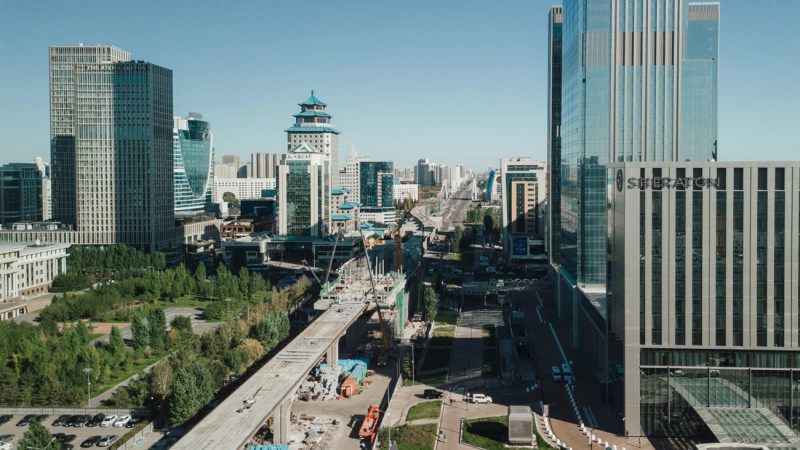 Когда обещают запустить LRT в Астане