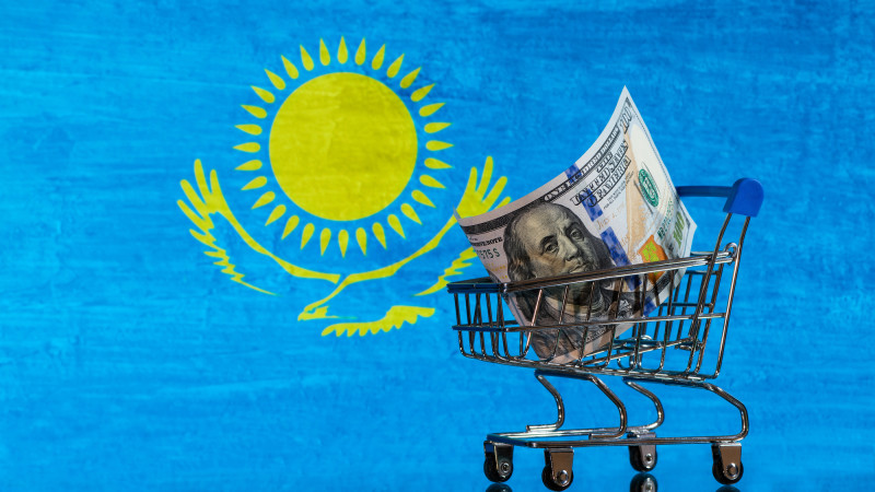 Каким будет курс доллара через месяц и через год: прогноз экспертов