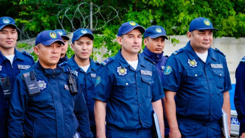 Звезды на страже: когда свет софитов встречает тень вандализма в Астане