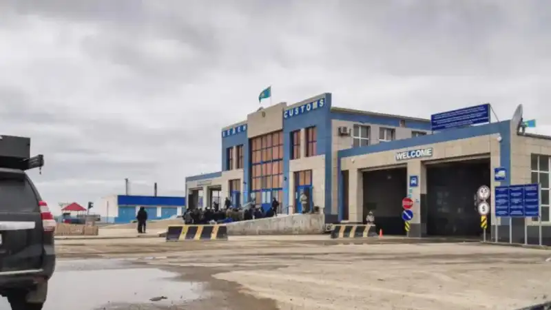 Дороги в тумане: Казахстан и Узбекистан ждут осеннего солнца для открытия автомобильных путей