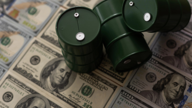 Мировые цены на нефть выросли цена Brent превысила 66 долларов за баррель