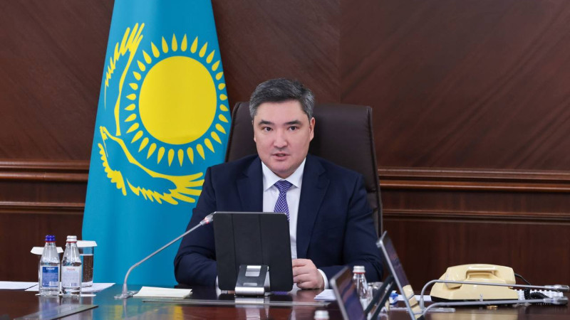 Премьер-министр поручил новому министру ускорить строительство газоперерабатывающего завода