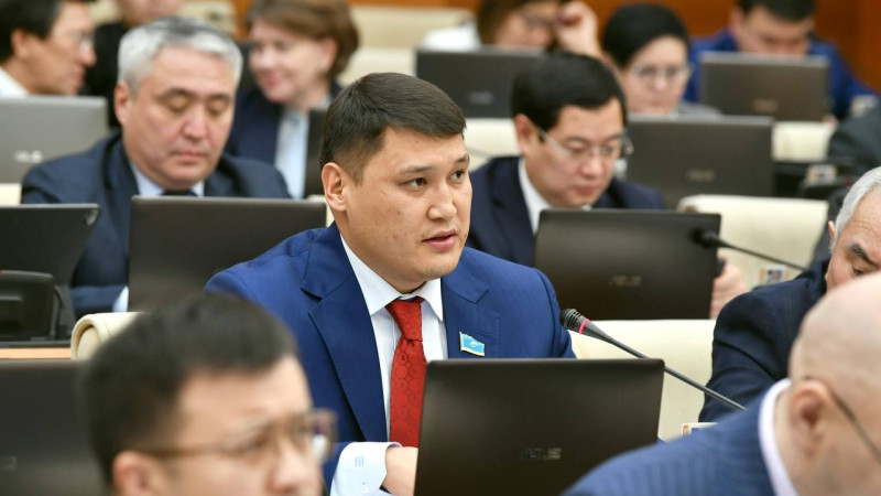 Замакима Шымкента Руслан Берденов остается в реанимации после покушения