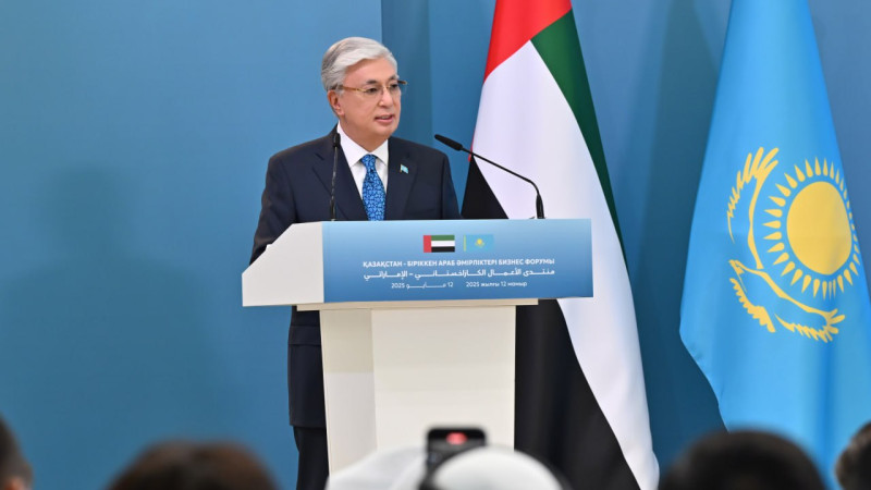 Токаев и шейх Халед бен Мухаммед подписали соглашения на 5 миллиардов на бизнес-форуме "Казахстан – ОАЭ"