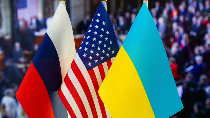 "Мирные переговоры по Украине: вызовы и перспективы завершения конфликта"
