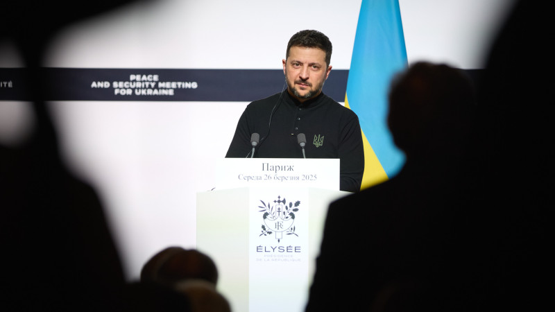 Зеленский заявил, что Путин затягивает время, в то время как Россия готовит наступление на три области Украины.