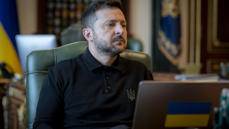 Зеленский заявил, что Украина готова к прекращению огня уже с любого дня