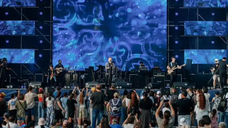 Алматы: Город, где звуки степи танцуют под небом фестиваля The Spirit of Tengri Астане