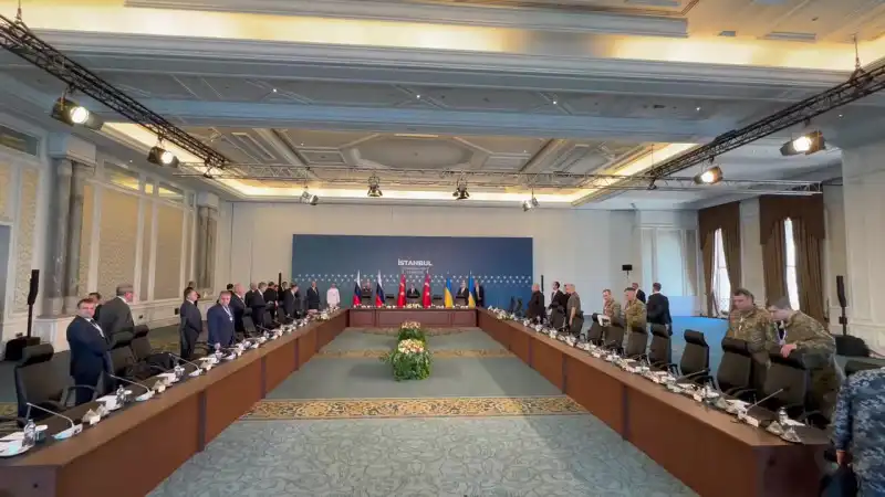 Стамбульский гамбит: как Россия и Украина разыграли дипломатическую партию