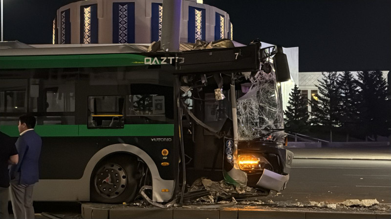 Автобусная одиссея: врачи спасают жизни, как капитаны на бурном море