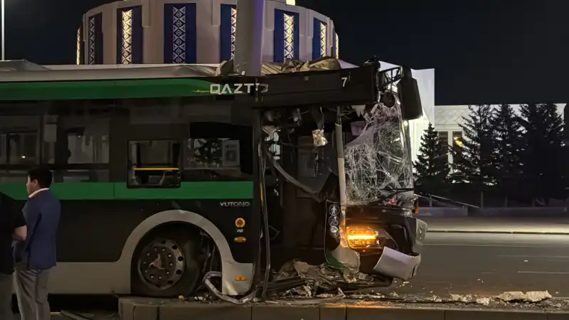 На дороге судьбы: маршрутка сбилась с курса в столице