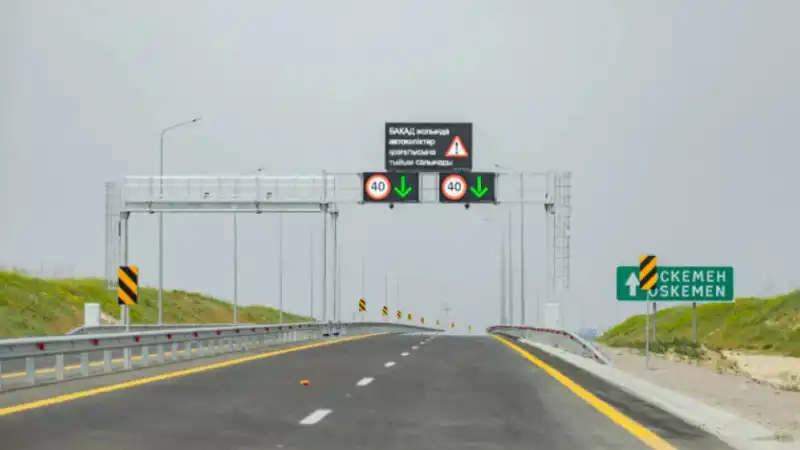 Алматинцы обеспокоены ростом трафика: 'БАКАД не решил проблему пробок!' Астане