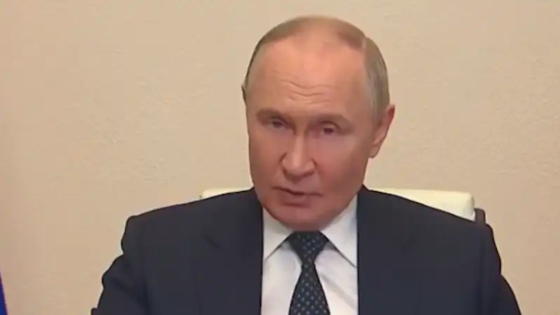 Путин: Киевская власть — "террористы" в дипломатической шахматной партии Астане