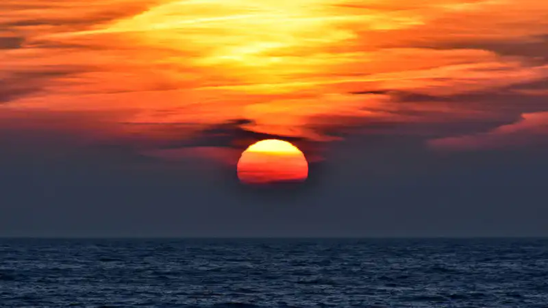 Казахстан: когда небо плачет, а земля жаждет солнца — погода 24 июня в контрастах Астане