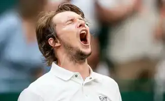 Александр Бублик: теннисный маг, покоривший вершины ATP и обыгравший Медведева в дуэли титанов