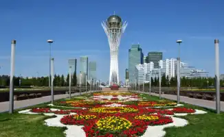 Влияние дополнительного выходного на экономику и казахстанская диаспора в Израиле: неожиданные последствия