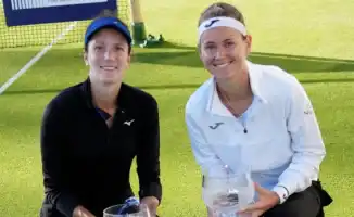 Теннисный дуэт, как симфония: Анна Данилина и Мария Боузкова исполнили победный аккорд на WTA 250 в Истборне