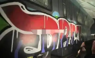 Граффити на вагонах ЛРТ в Астане: полиция расследует акт вандализма на станции аэропорта Назарбаев