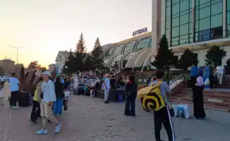 Что скрывает тишина: тревога на вокзале Астаны?