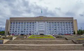 На чем летит аким: пробки или небеса Алматы?