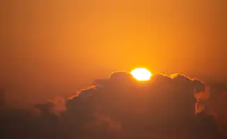 Казахстан: Погода как художник — рисует сюрпризы на холсте небес!