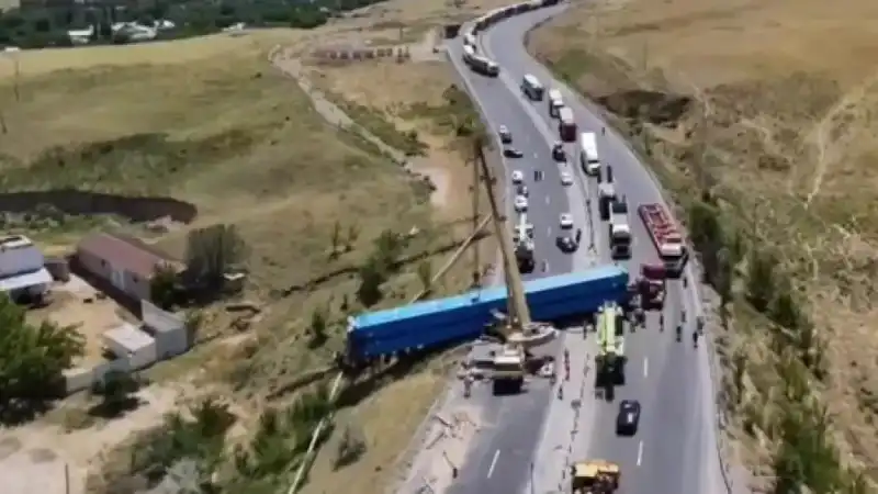 Дорога к свободе: трасса Тараз – Шымкент вновь расправила свои крылья Астане