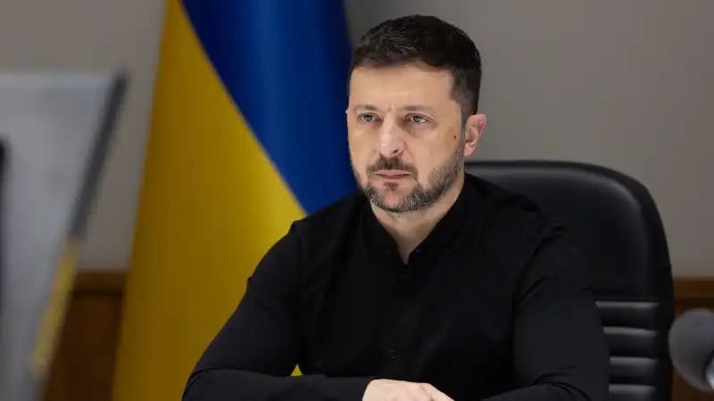 Зеленский: Ближневосточный шторм может принести Украине американский зонтик Астане