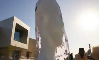 Скульптура тайн, аресты в тени и реформы на столе: что скрывает 4 июля?