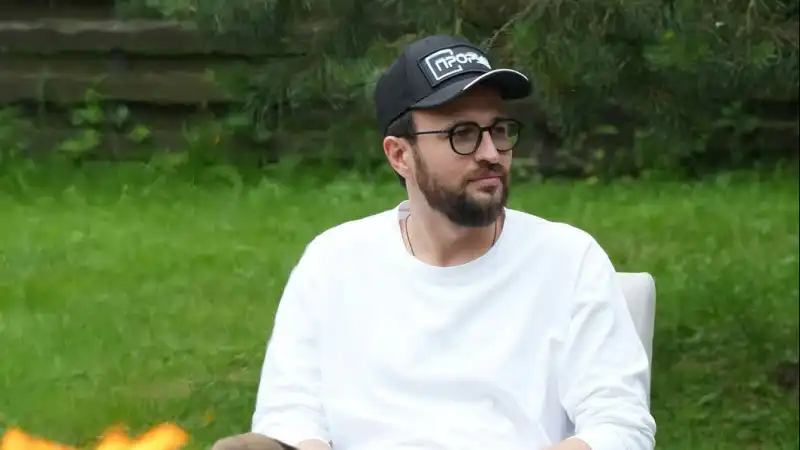 Михаил Гребенюк приносит извинения за критику казахстанского шоколада: общественный резонанс и уроки дипломатии Астане