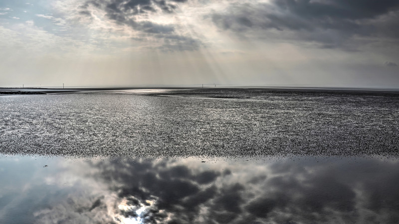 Сильные дожди и шквалы в Казахстане 23 августа: возможные последствия для сельского хозяйства и инфраструктуры Астане