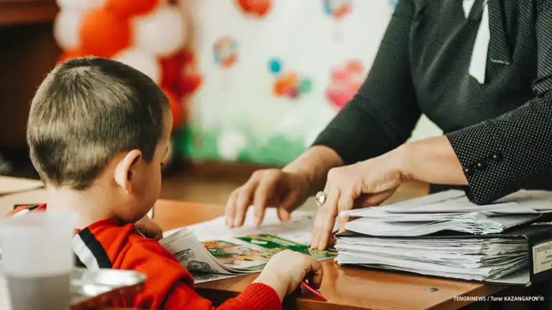 Родители требуют упрощения процесса оформления в детский сад: эксперты поддерживают инициативу Астане