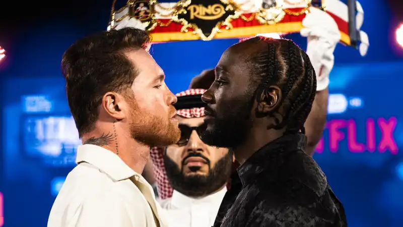 Казахстанские боксеры на турнире Канело - Кроуфорд: новые горизонты для отечественного спорта Астане