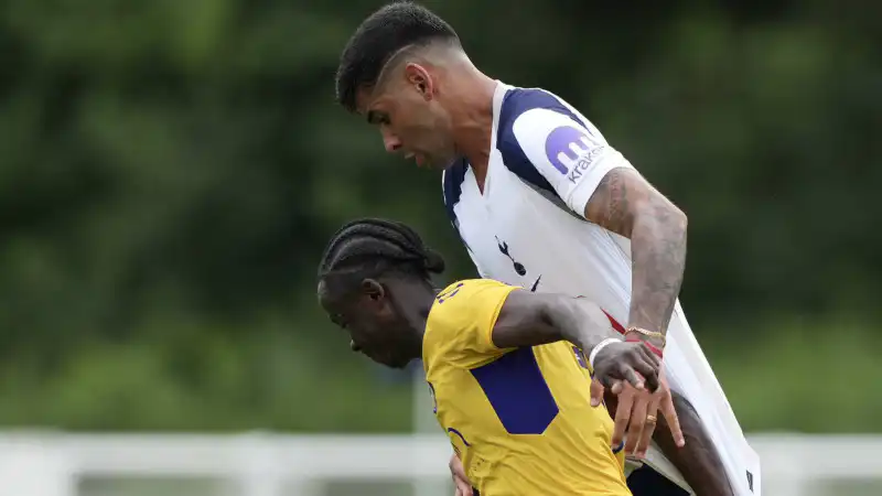 Казахстанский магнат заколдовал Тоттенхэм: Уиком Уондерерс вырвал ничью в футбольной сказке Астане