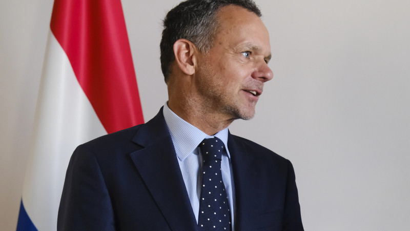 Правительство Нидерландов развалилось: отставка Министра иностранных дел Каспара Велдкампа после неудачной попытки санкций против Израиля из-за войны в Газе Астане