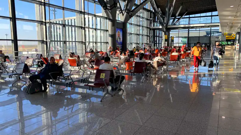 В небе над Казахстаном: когда приземление стало лишь мечтой, а Алматы — неожиданным портом назначения Астане