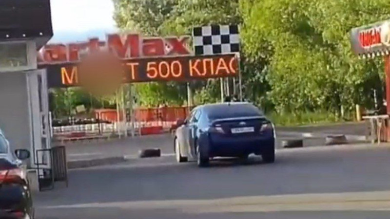 В Астане подростки взломали LED-экран и разместили рекламу секс-услуг: международный резонанс Астане