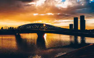 Астанчане готовятся к шквалам, алматинцы спасаются от жары: погода ставит новые испытания