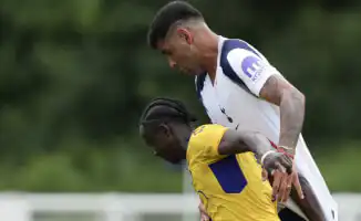 Казахстанский магнат заколдовал Тоттенхэм: Уиком Уондерерс вырвал ничью в футбольной сказке