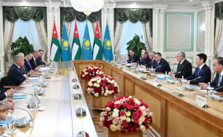 Токаев и король Иордании провели переговоры в расширенном составе