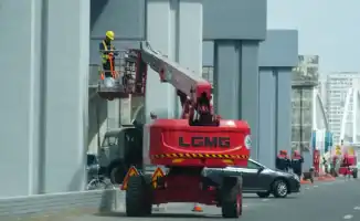 В Астане автомобили пострадали от краски: кто возместит ущерб водителям?