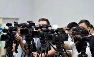 СМИ на распутье: законы, как компас, указывают направление в бурном море информации