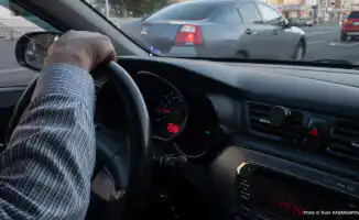 Таксист в Астане под арестом: как жалоба пассажирки привела к серьезным последствиям для водителя и индустрии такси