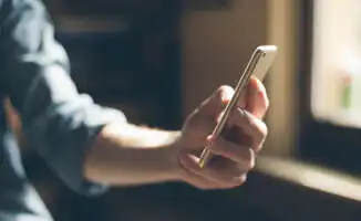 Казахстанцы требуют улучшения качества услуг: связь, медицина и транспорт под угрозой недовольства