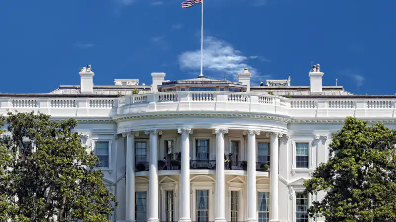 Танго вдвоём: Трамп и Путин готовы к дипломатическому танцу, но только при взаимных шагах Астане