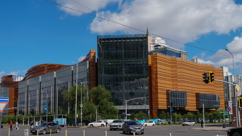 Долгострой в Астане: ТРЦ наконец-то нашел своего покупателя Астане