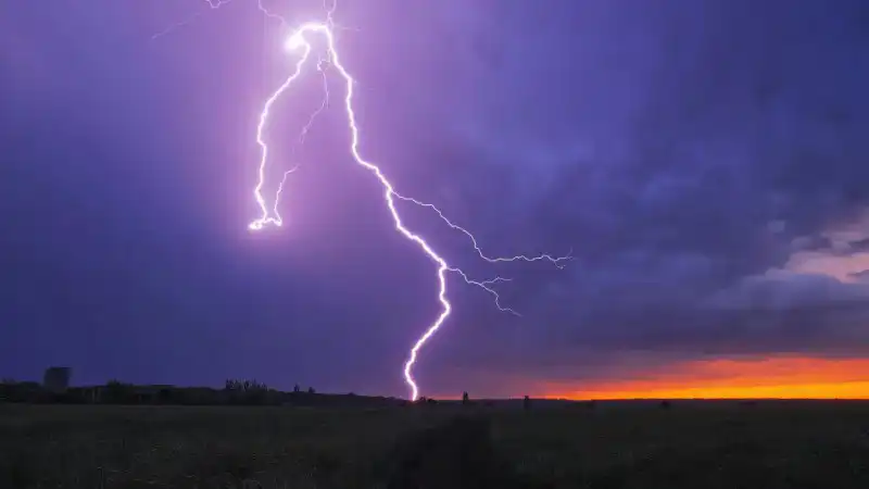 Казахстан: ветер шепчет о грядущих дождях, как будто природа готовит свой сюрприз 5 августа Астане