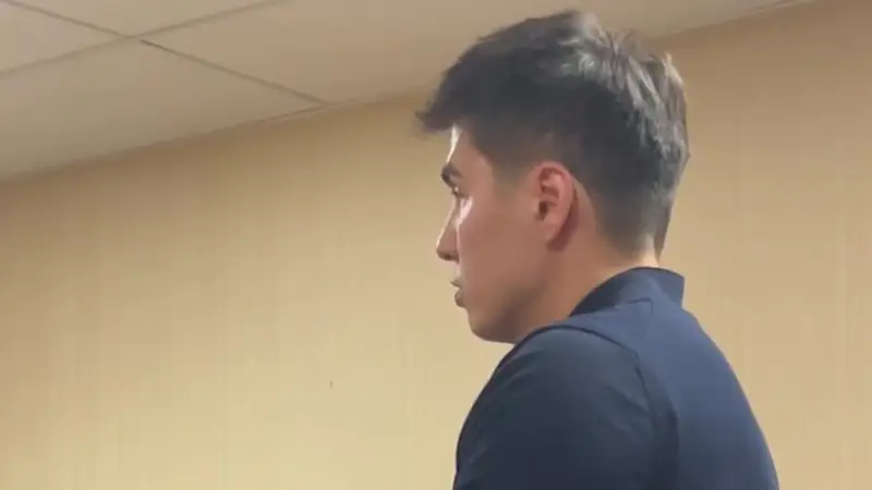 Судебный процесс по делу Ерболата Жанабылова: блогер раскрывает детали розыгрыша призов и его влияние на общественное мнение Астане